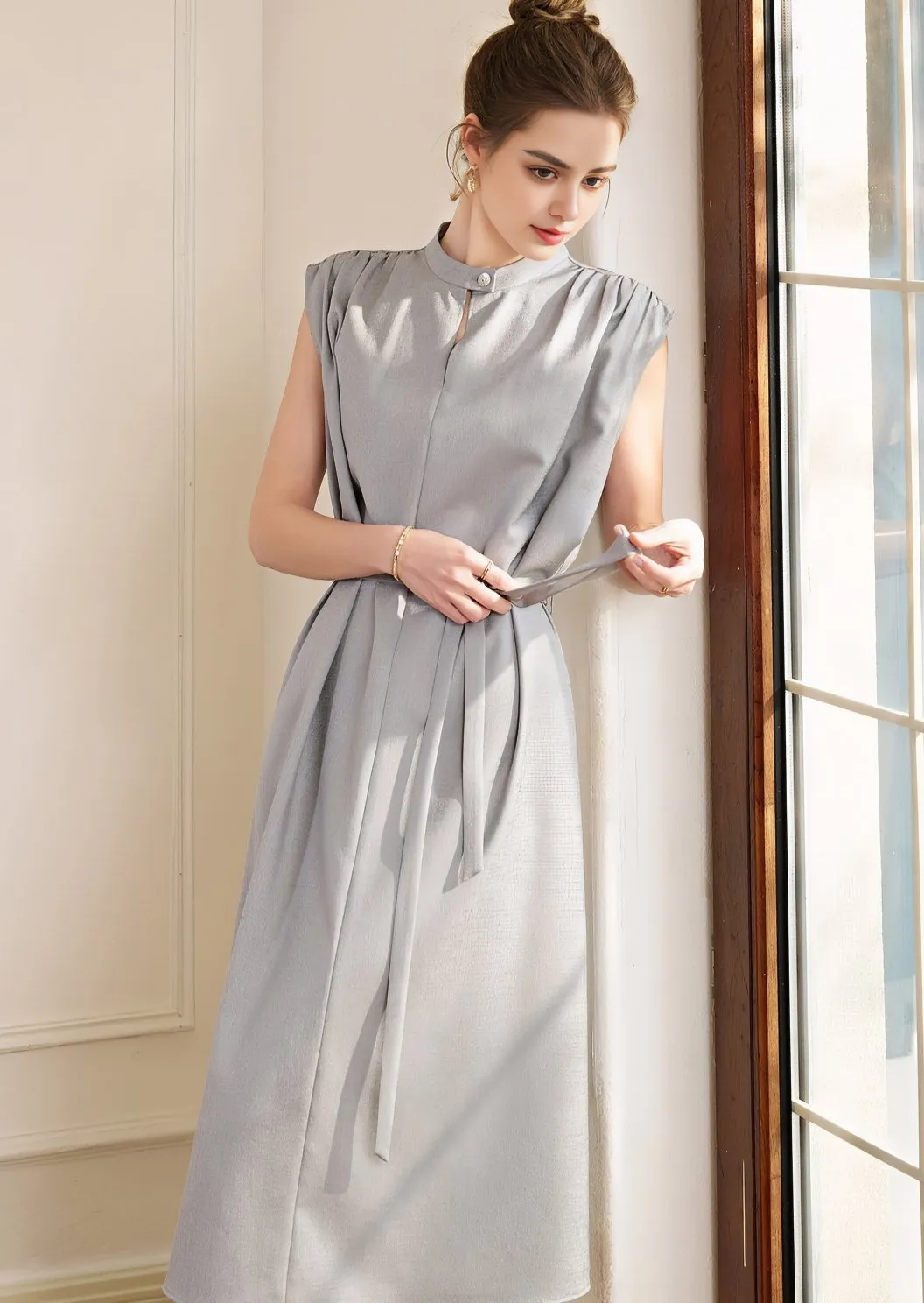 COLLARLESS MIDI DRESS