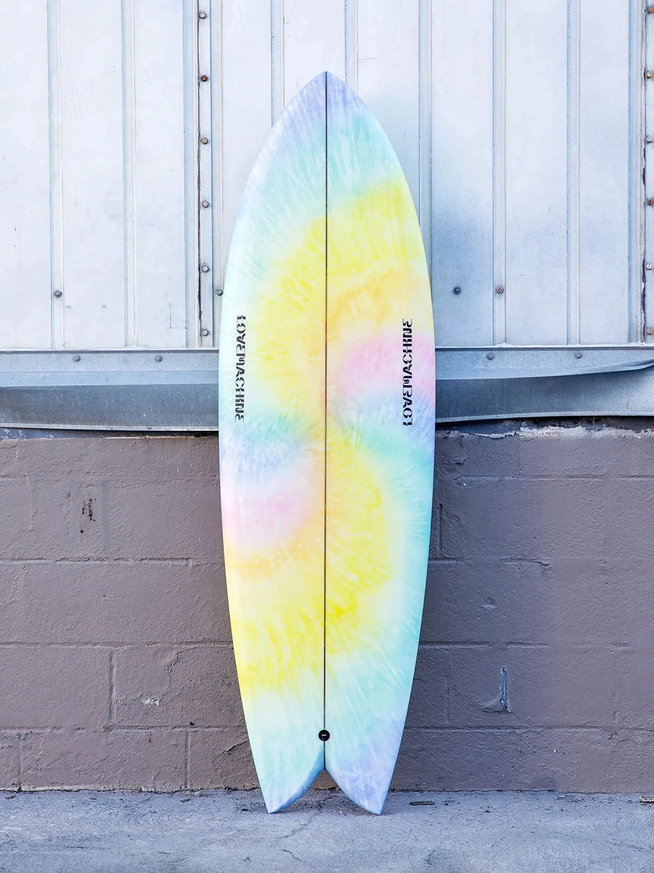 Love Machine | 5'9" WILLS FISH WATERCOLOR AIRBRUSH SURFBOARD